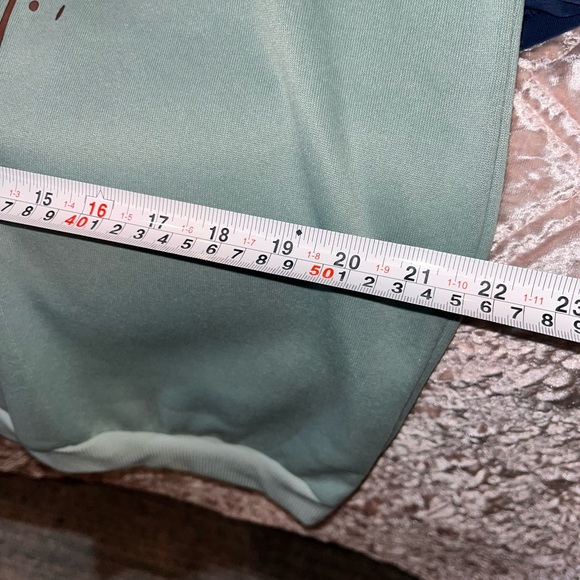 NWOT- positive diversity crewneck sweatshirt! Size M/L So soft! - Picture 6 of 15